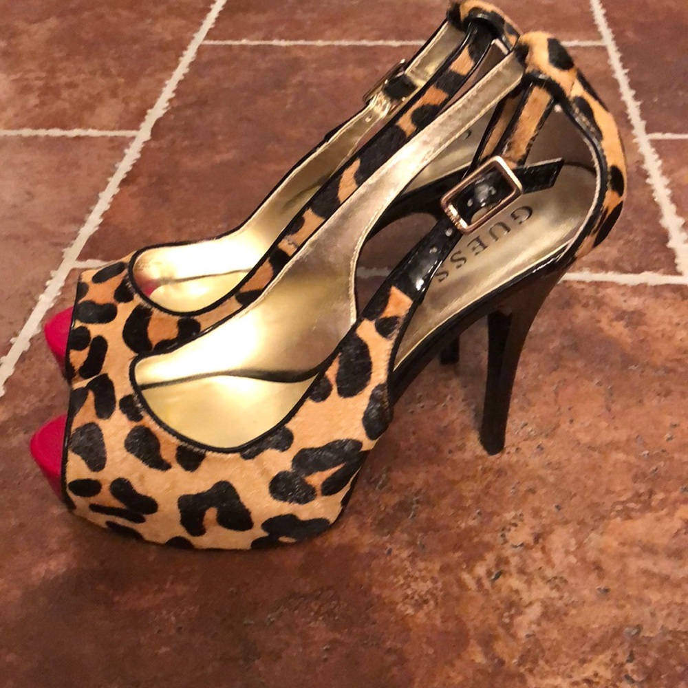 Heels - Leopard - Guess